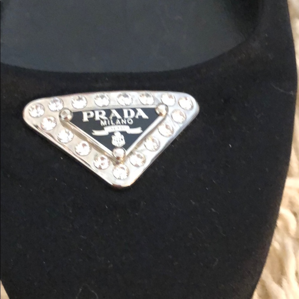 Prada Shoes! - Picture 3 of 8